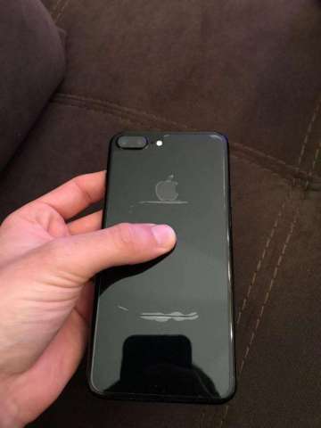 iPhone 7 Plus JET BLACK 128GB Desbloqueado de Fábrica 10/10 Accesorios nuevos y varios iPhone 7 Plus JET BLACK 128GB Desbloqueado de Fábrica 10/10 Accesorios nuevos y varios