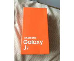 Samsung Galaxy J7 Libre Buen Estado