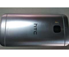 HTC ONE M9 CON DETALLE VENDO O CAMBIO