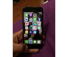 iPhone 7 Negro Brillante de 128 Gb