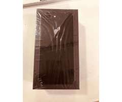 iPhone 8 Plus 64Gb Gris Nuevo en Caja