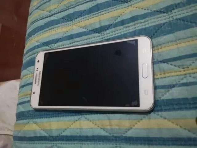 Samsung J7 Samsung J7