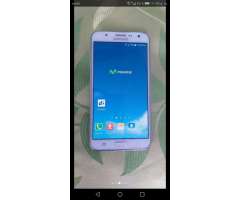 Samsung Galaxy J7 en 9.5 de 10.