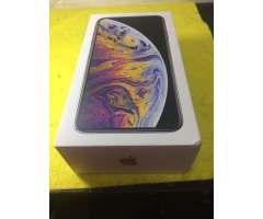 iPhone Xs 64 Gb