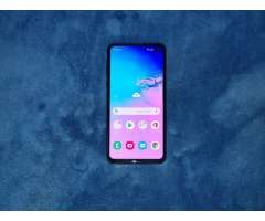 SAMSUNG GALAXY S10E BUEN ESTADO TODO FUNCIONA OK CON DETALLE